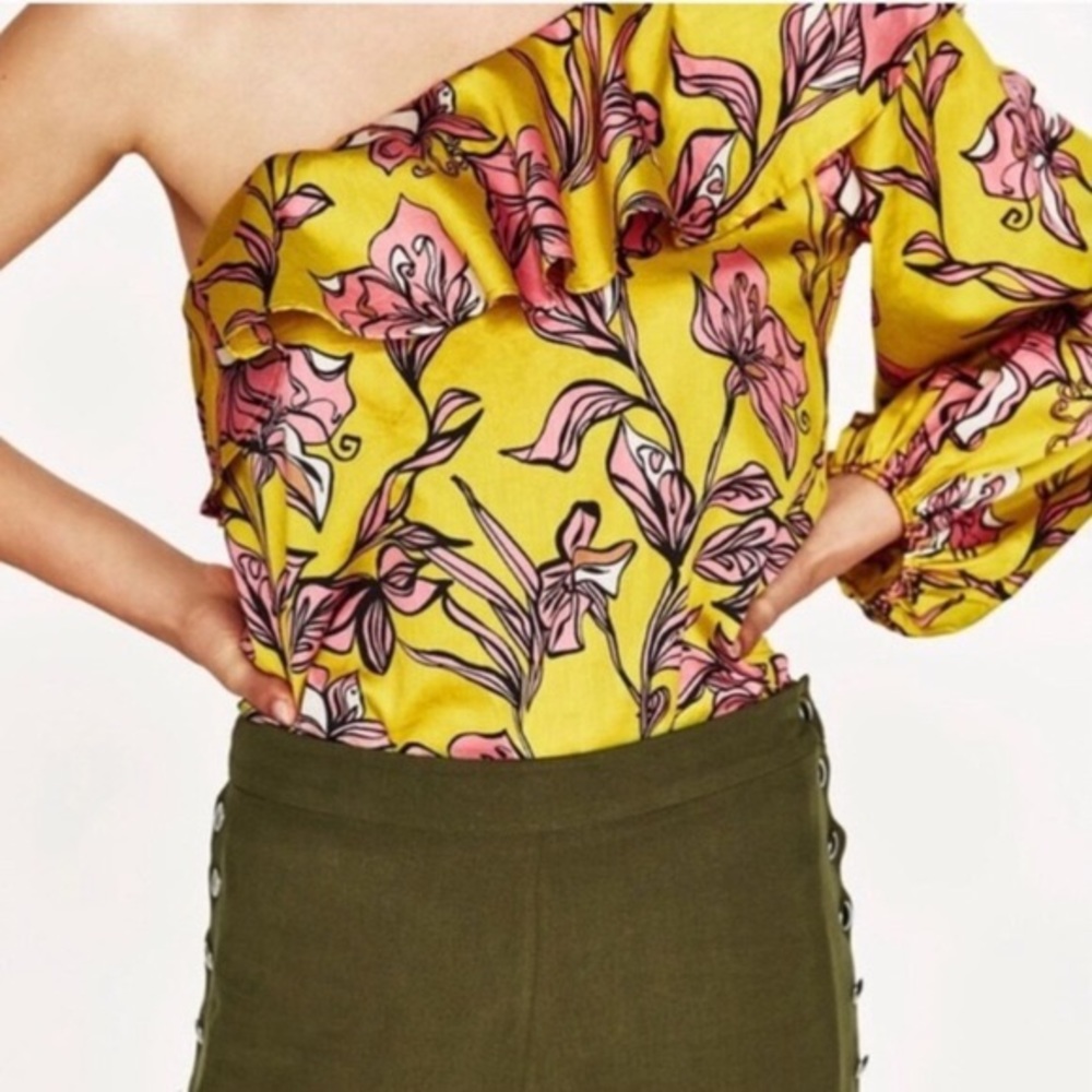 Zara Yellow Floral One Shoulder Ruffle Bodysuit - Picture 3 of 12